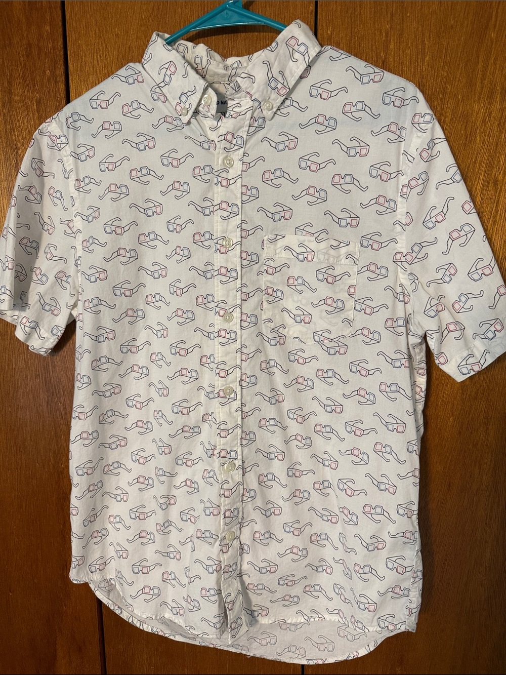 Old Navy White Short-Sleeve Button-Down Shirt with 3D Glasses Print
